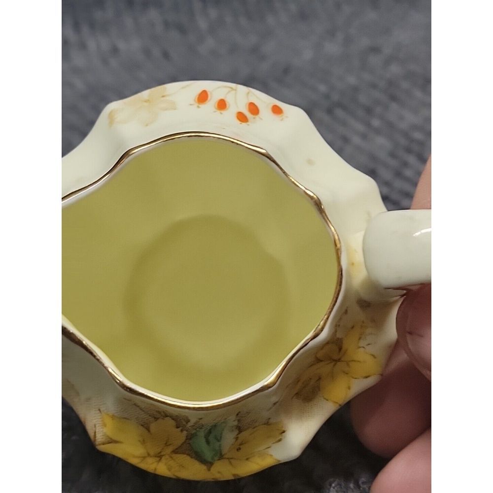 Vtg Paragon‎ China Loretta Scalloped Cream & Sugar Yellow Bone China - Picture 7 of 9
